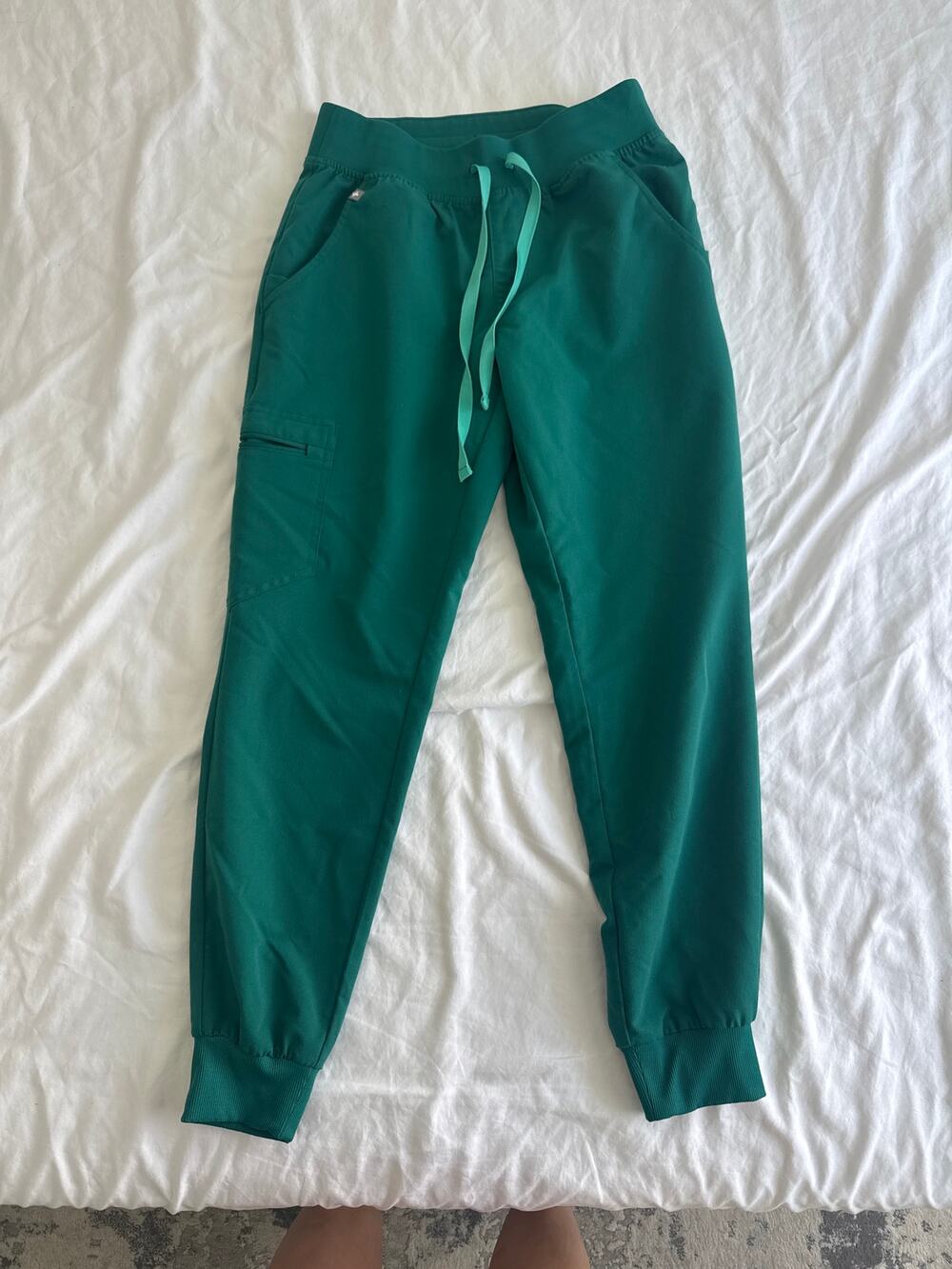 Figs Scrubs Jogger Pants Forest Green Medical PCT RN Nurse CNA